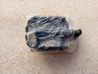 Pedales Plataforma Metálicos WELGO