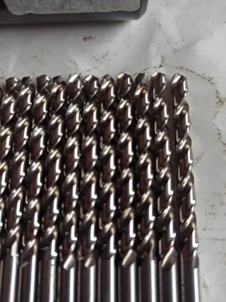 Lote de brocas para metal