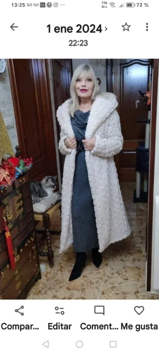 Abrigo largo blanco y gris