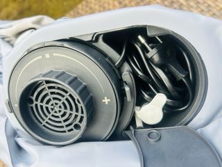 Colchon inflable. Enchufar a la corriente y inflar