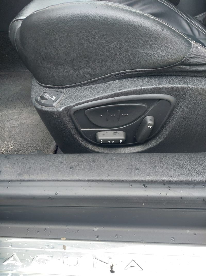 Renault Laguna Coupe 3.0dCi V6 GT 4Control 2012, foto 19