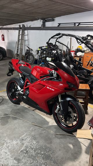 Ducati 848 Roja 2008 - 21.000 km