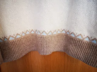 Jersey grecas crudo y azul Talla L