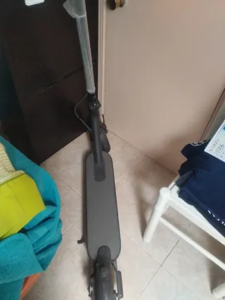 Patinete Eléctrico Gris