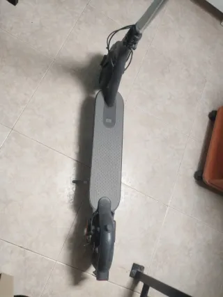 Patinete Eléctrico Gris