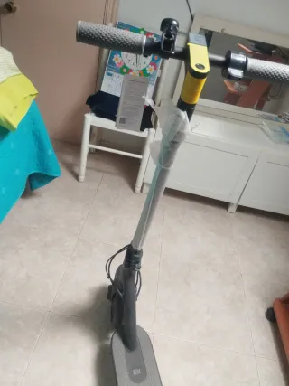 Patinete Eléctrico Gris