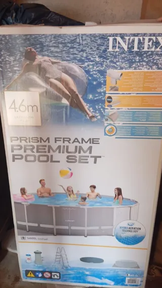 Piscina Desmontable 16805L (4440 gal)