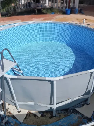 Piscina Desmontable 16805L (4440 gal)