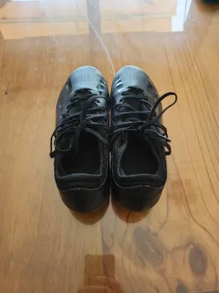 Scarpe da calcio nere