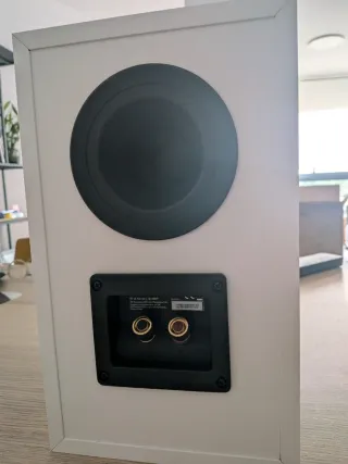 Altavoces KEF Q150 Blancos, nuevos en su caja