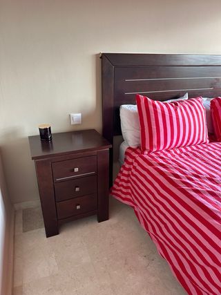 Cabecero y 2 mesitas de noche madera