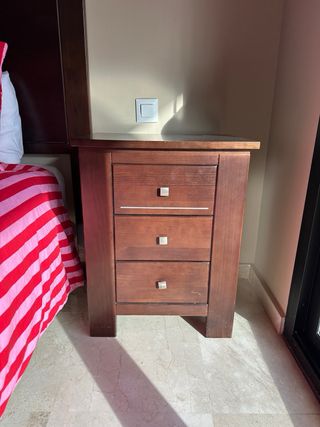 Cabecero y 2 mesitas de noche madera