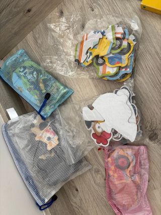 Varios puzzles infantiles