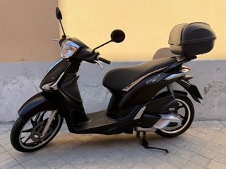 Piaggio Liberty 125 S Negra