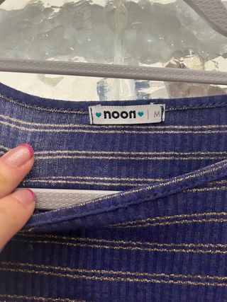 Jersey azul con rayas doradas Noon