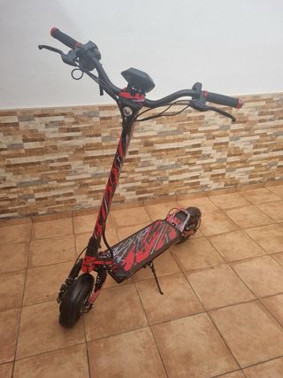 Patinete eléctrico deportivo