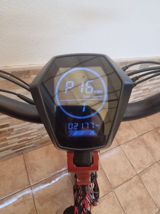 Patinete eléctrico deportivo