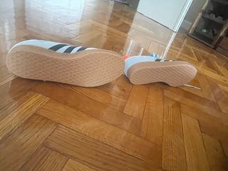 Zapatillas Adidas Gazelle Grises-Naranja nuevas