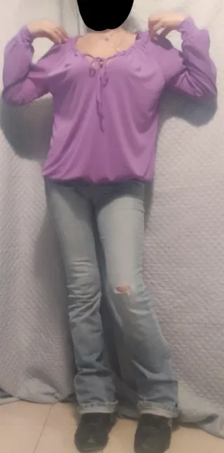 Maglia Lilla Spalle Scoperte. Yamamay