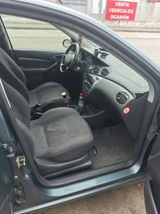 Ford Focus 2002.