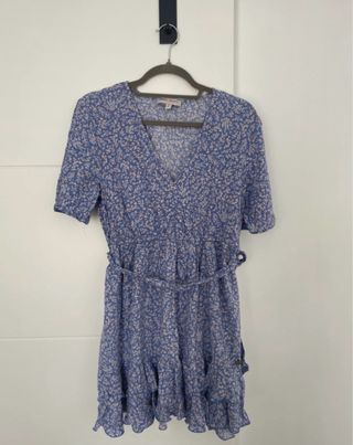 Vestido pull and bear floral azul y rosa