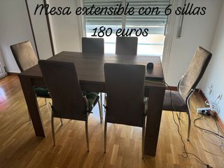 Mesa extensible con 6 sillas