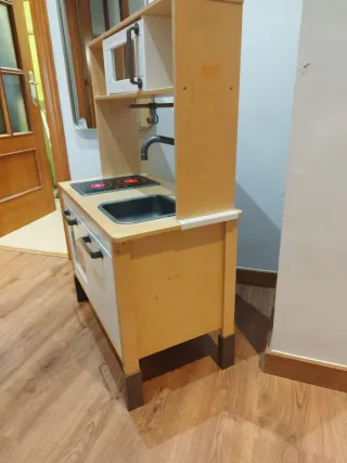 Cocina de juguete de madera Ikea