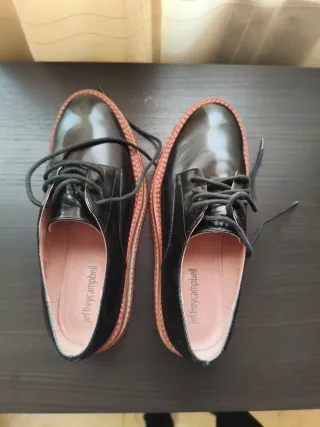 Zapatos negros Jerry Campbell talla 37 Acharolados