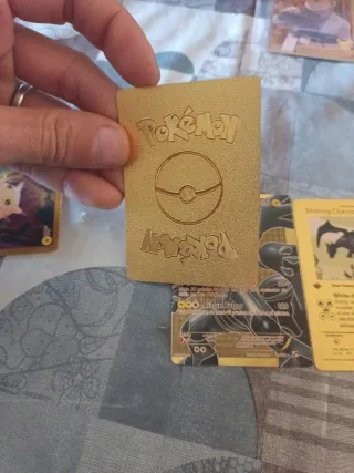 Cartas Pokémon Oro Pikachu, Mew, Zekrom, Charizard