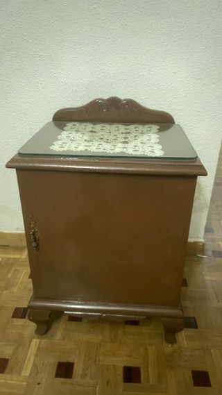 Conjunto 2 cómodas antiguas marrones