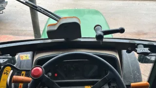 Tractor John Deere 5615F