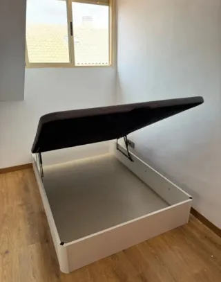 Canapé abatible blanco y gris