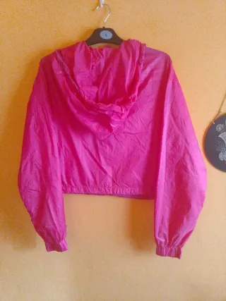 Chubasquero Bershka Talla S-M