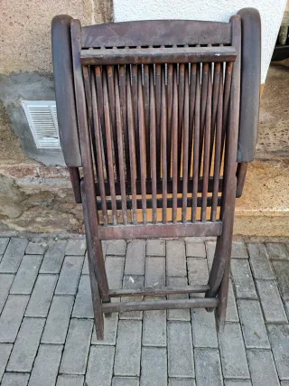 Silla de jardín de madera