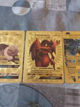 Cartas Pokémon doradas