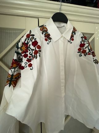 Blusa Zara Bordada Flores Talla XS/S