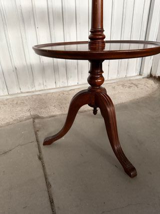 Peana de madera de 3 niveles antigua