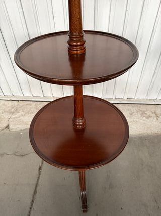 Peana de madera de 3 niveles antigua