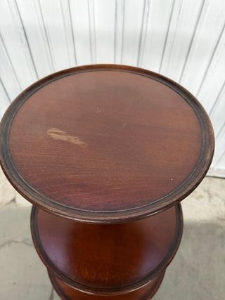 Peana de madera de 3 niveles antigua