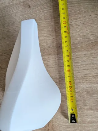 Set Decorativo Vaso Bianco + Scultura Gatto Nero