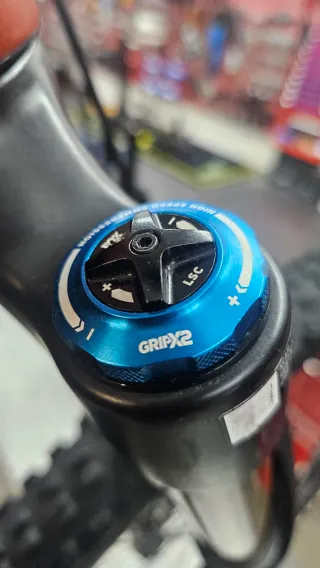 Mondraker Crafty Carbon RR