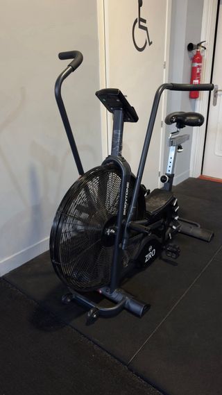 Lote 4 Máquinas Cardio: Assault, Remo, 2 Ski