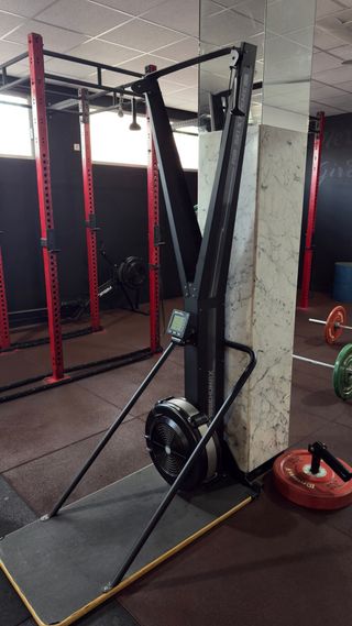 Lote 4 Máquinas Cardio: Assault, Remo, 2 Ski