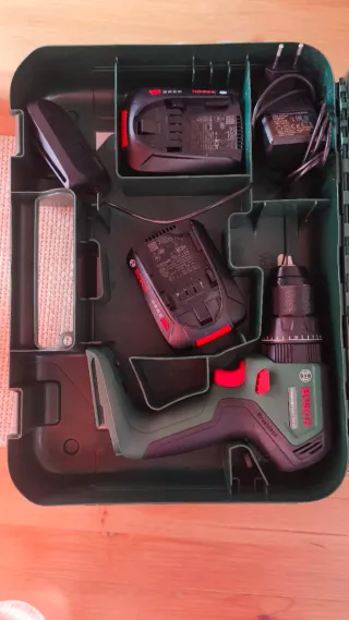 Pack taladro percutor y 50 piezas