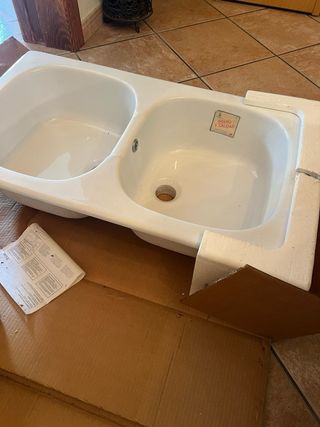 Fregadero doble de cerámica blanco