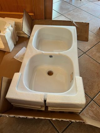 Fregadero doble de cerámica blanco