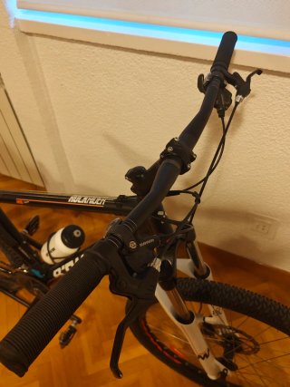 Bici Montaña Btwin Rockrider 500 + extras.