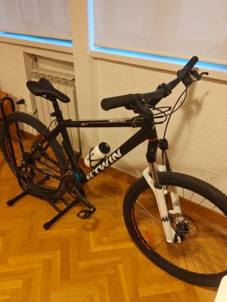 Bici Montaña Btwin Rockrider 500 + extras.
