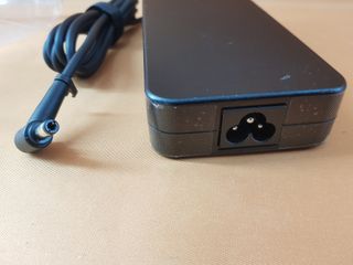 PFMY Adaptador Cargador 120W 19V 6.32A