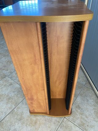 Mueble para CDs de madera